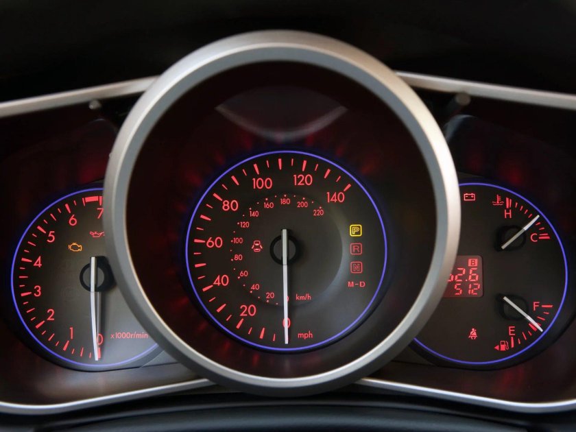 Приборная панель Мазда cx7