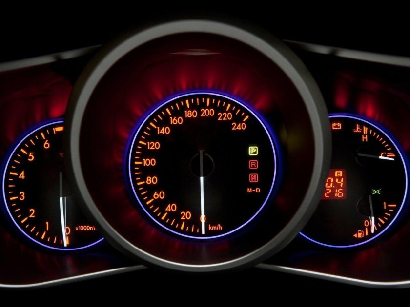 Mazda CX 7 приборная панель