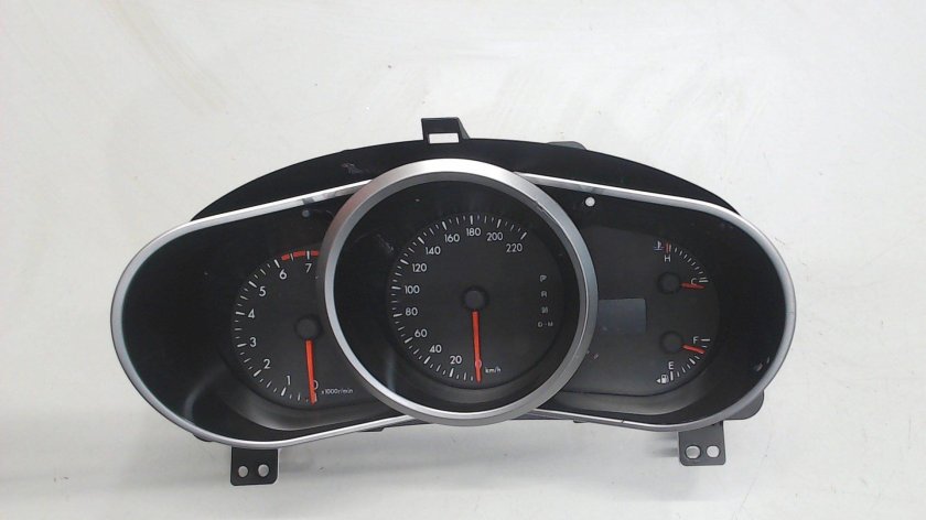 Mazda CX 7 приборная панель