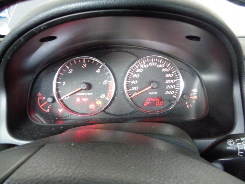 Mazda 6 приборка