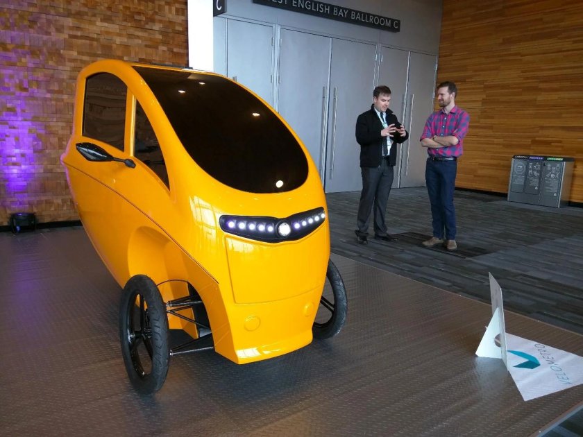 Веломобиль с кабиной