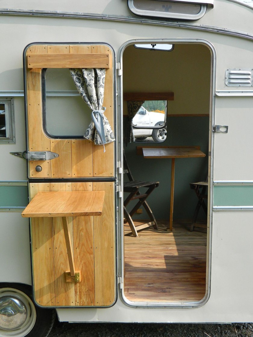 Vintage Caravan Camper