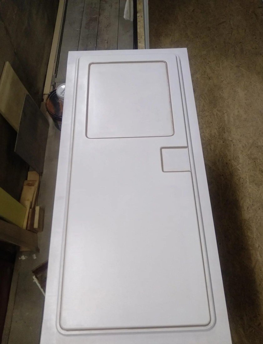 Герметические двери для кемпера