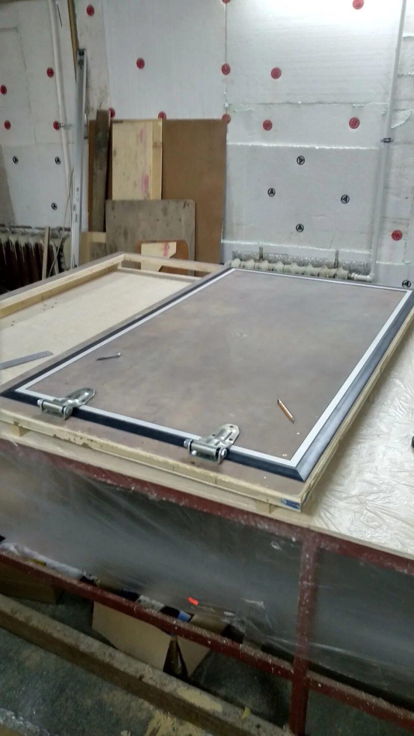 Самодельная дверь для кемпера