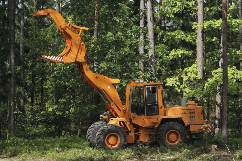 Лесопогрузчики Амкодор 352л