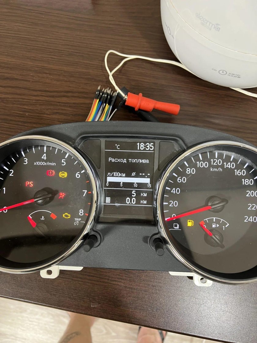 Приборная панель ниссан