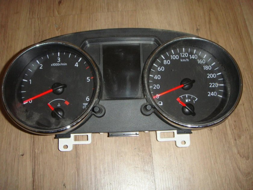 Nissan Qashqai j10 панель