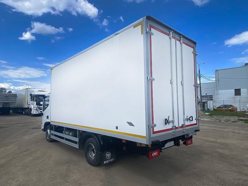 Hyundai mighty ex8 изотермический фургон