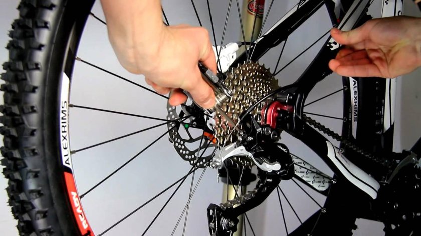 Заднее колесо скоростного велосипеда