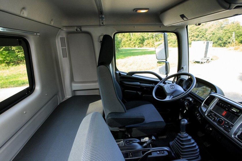 Кабина Hino Ranger 500