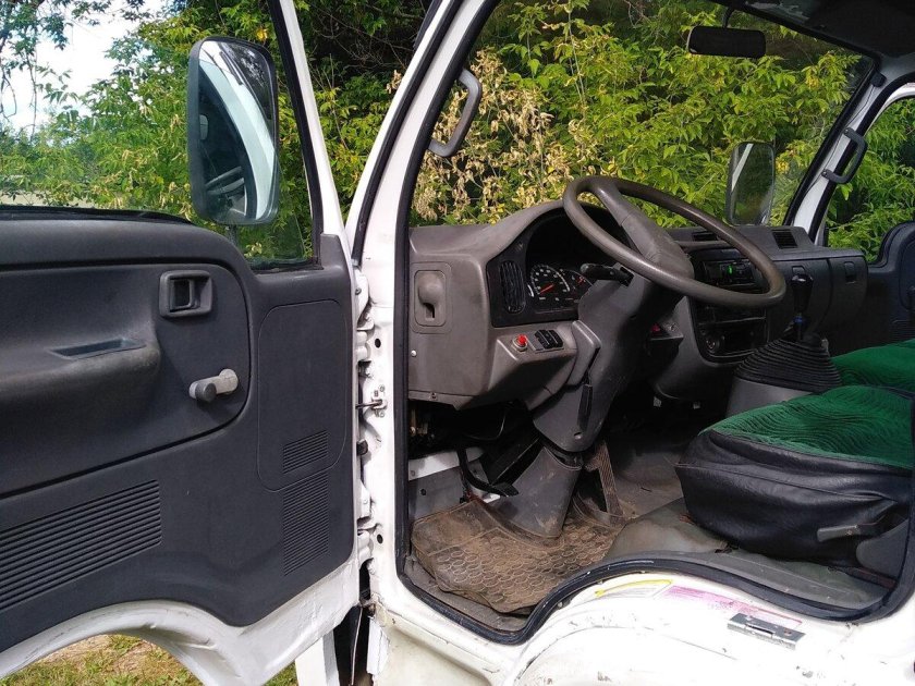 Бортовой грузовик