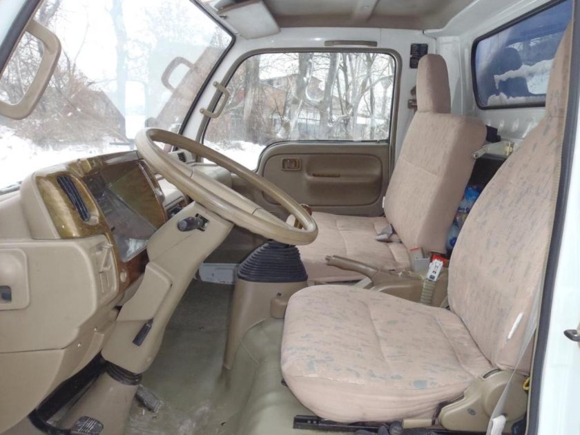 Юджин 1080 кабина