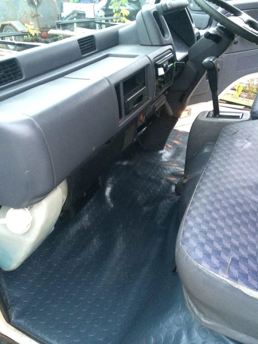 Пол кабины Nissan Atlas h41