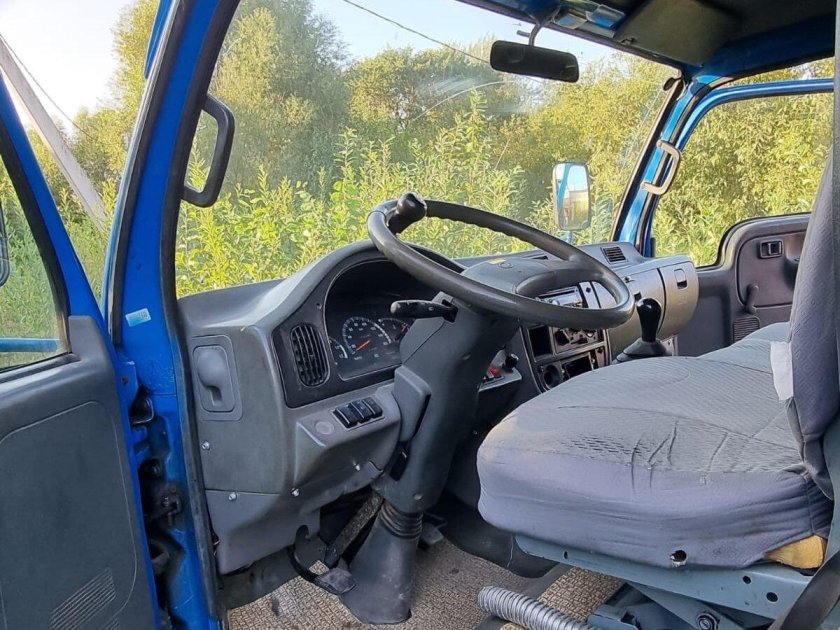 Бортовой грузовик