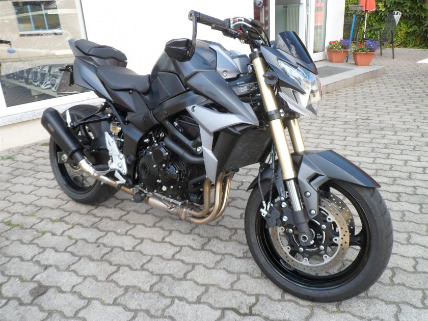 Suzuki GSR 400 кастом