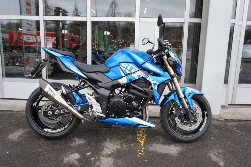 Сузуки gsr 750