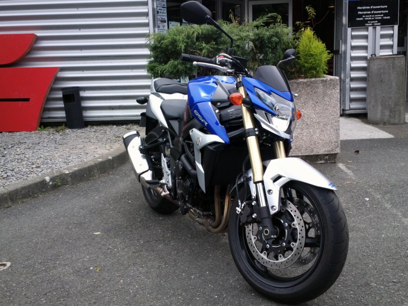 Suzuki gsr750 2014
