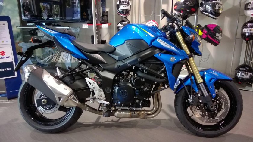 Suzuki GSX s750