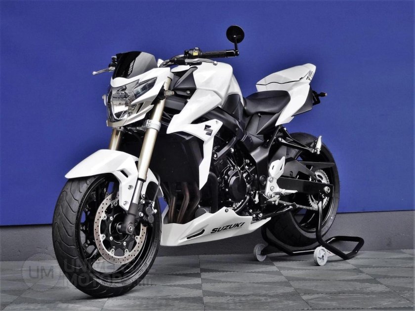 Мотоцикл Suzuki GSR 750