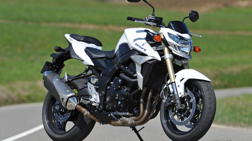 Suzuki GSR 750 2013