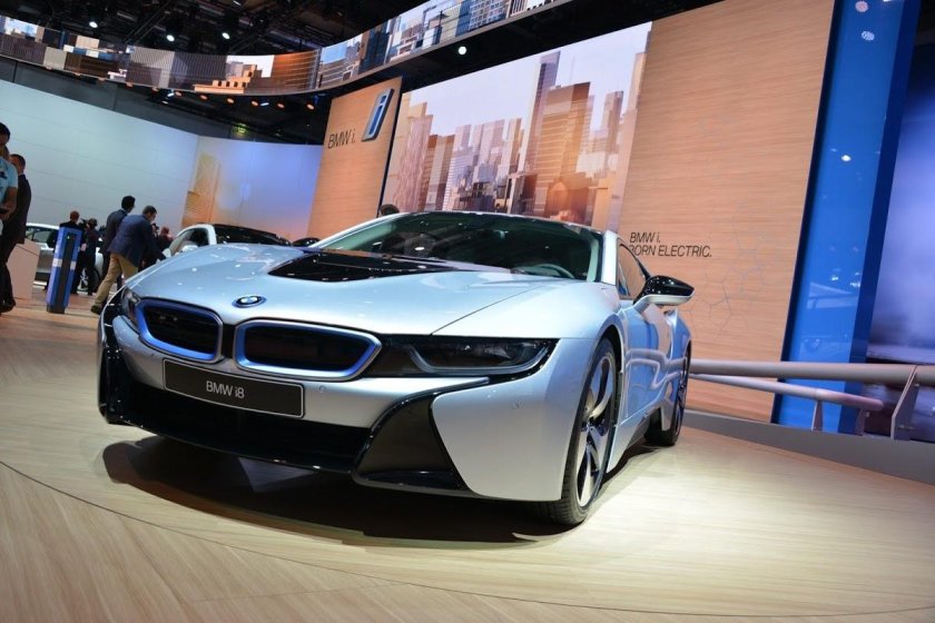 BMW i8