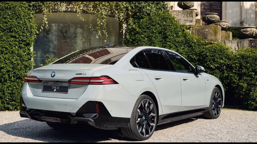 БМВ 5 2024