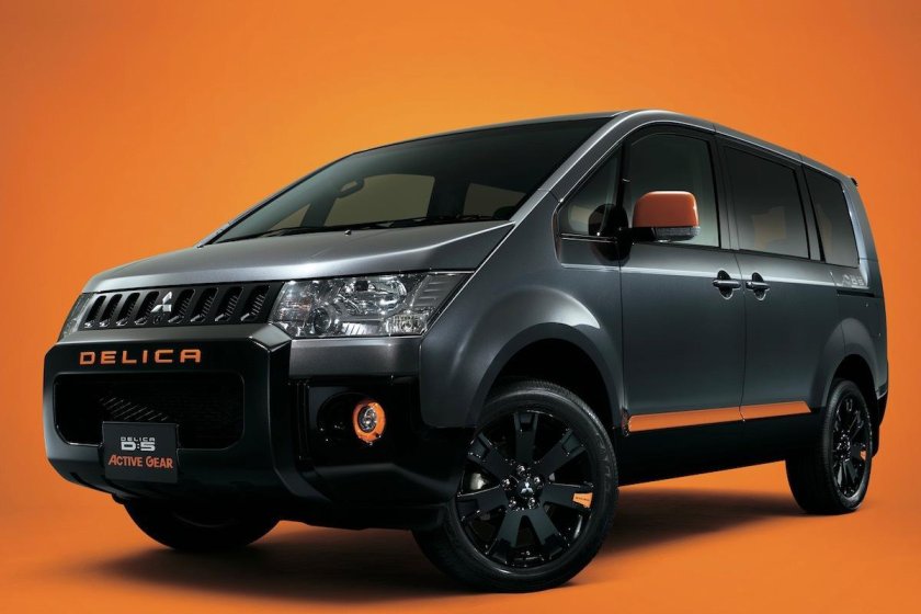 Мицубиси Делика 5