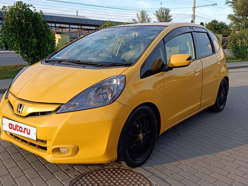 Honda fit ii