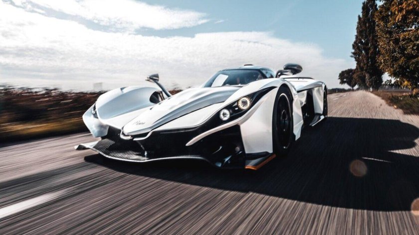 Спортивные автомобили