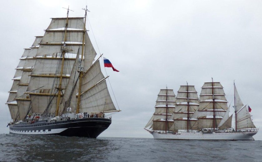 Парусники Паллада Седов и Крузенштерн