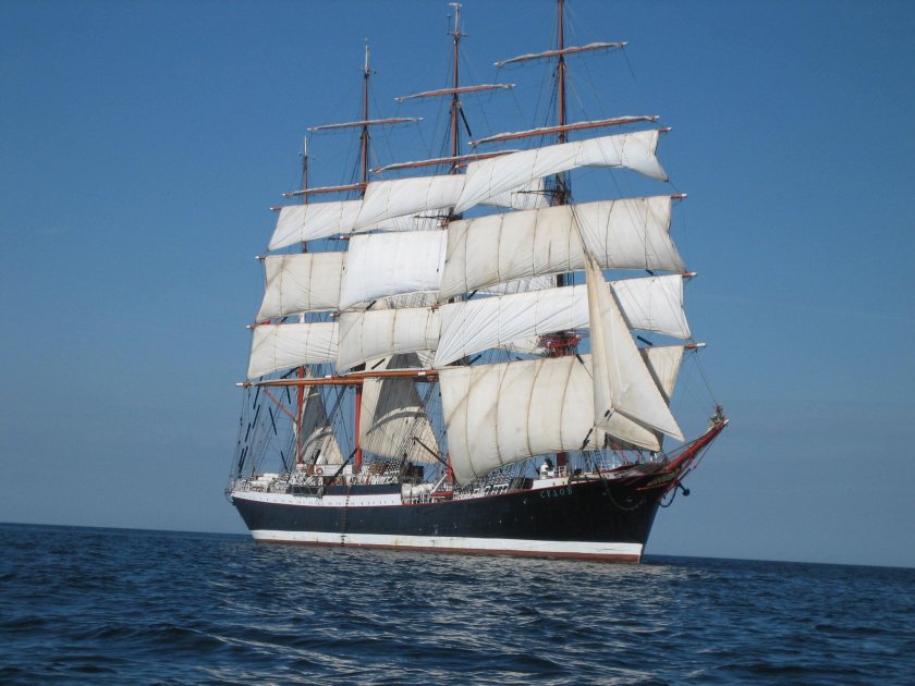 Корабль Елена