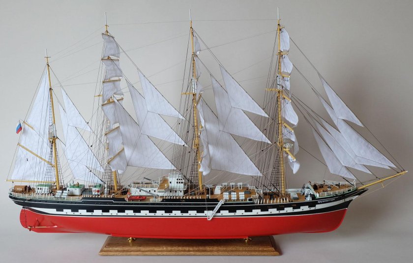 Сборная модель корабля Крузенштерн звезда