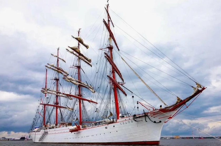 Парусный Барк Седов