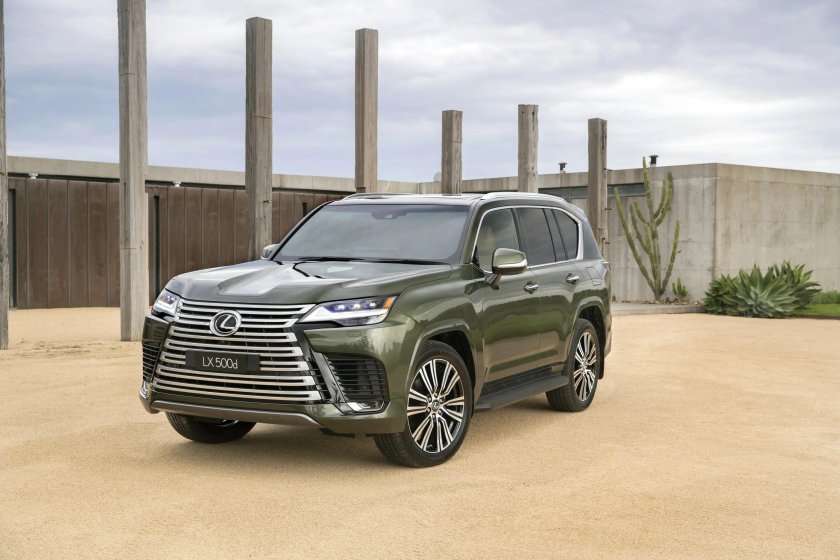 Лексус lx500d