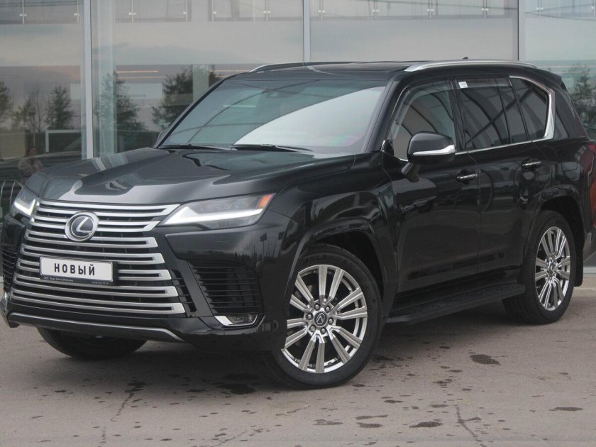 Lexus LX 600 черный