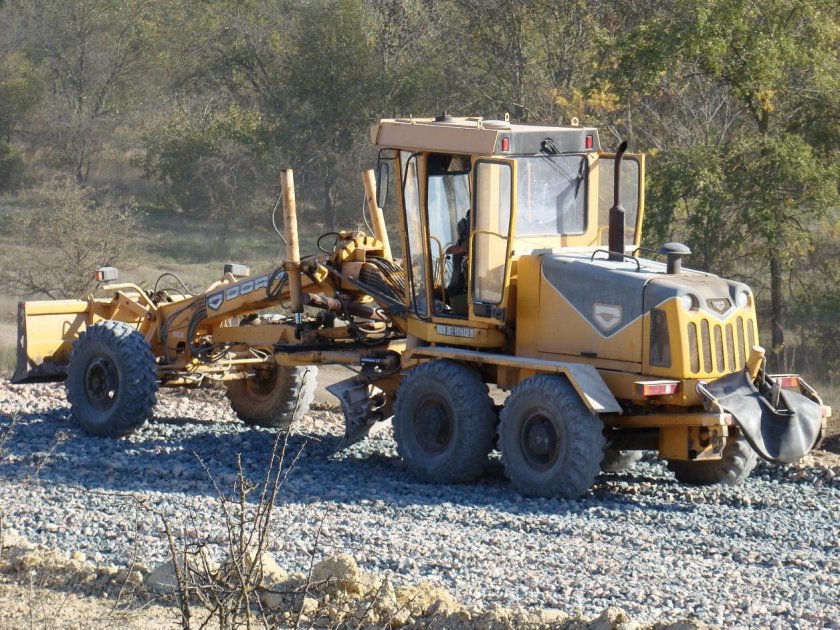 Грейдер ДЗ 122