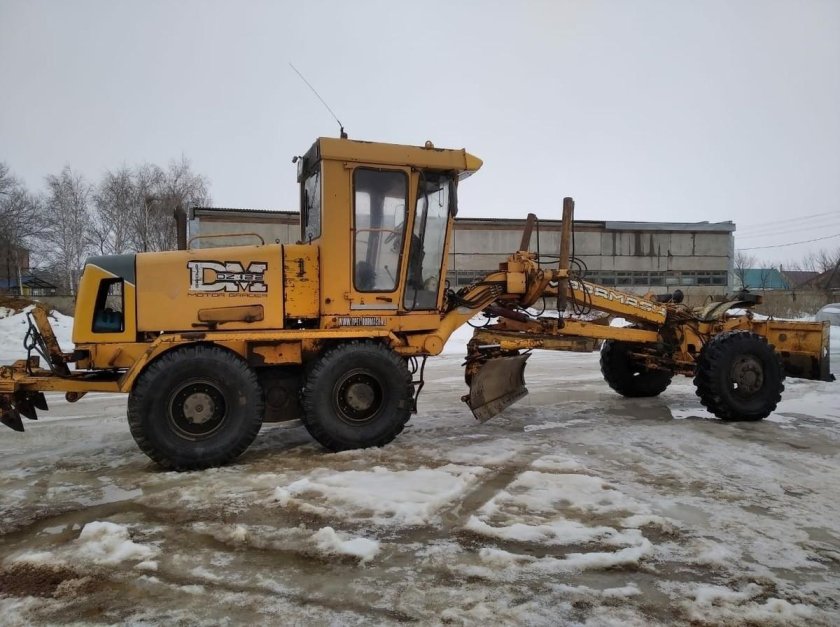Грейдер Дормаш ДЗ 122