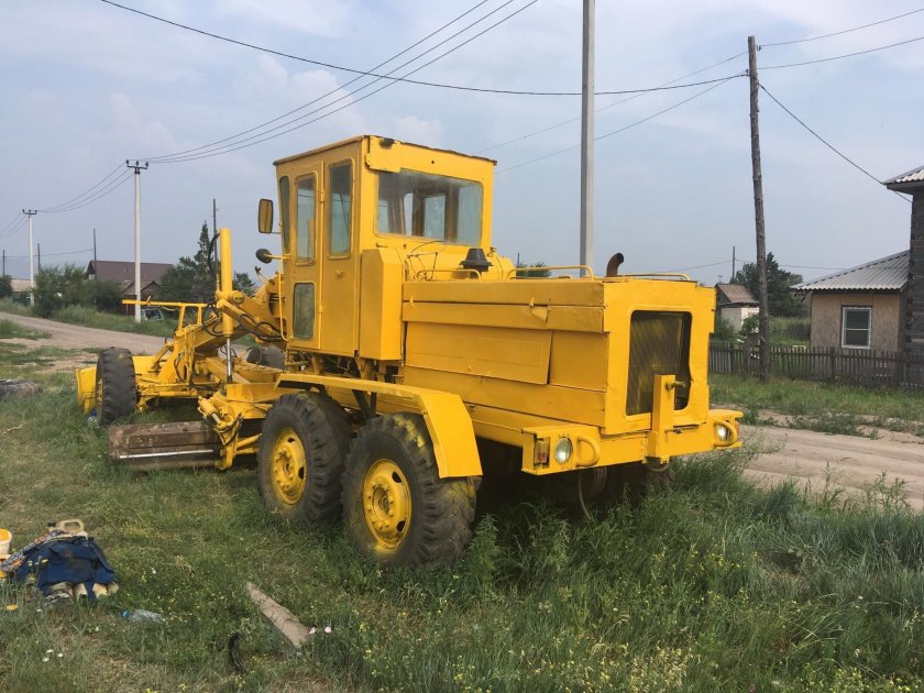 Автогрейдер ДЗ-122 А-2