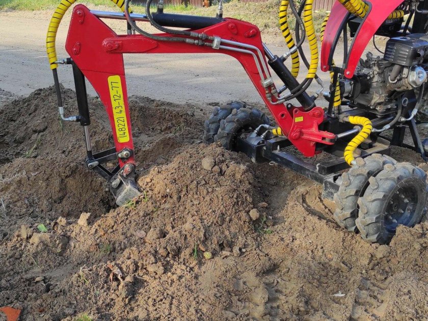 Мини экскаватор