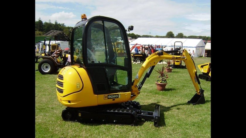 Экскаватор JCB 8020