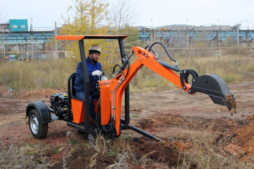 Мини-экскаватор strong m 1000