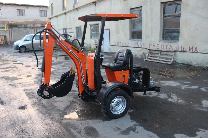 Мини-экскаватор strong m 1000