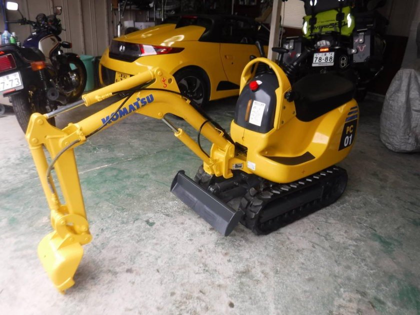 Мини-экскаватор Komatsu pc01-1