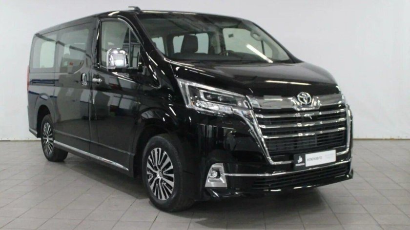 Toyota Granvia 2022