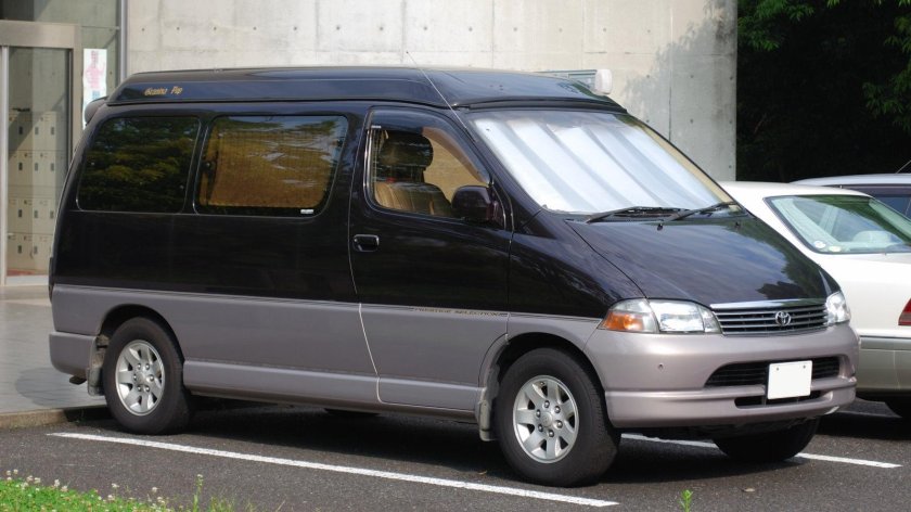 Toyota Hiace Granvia
