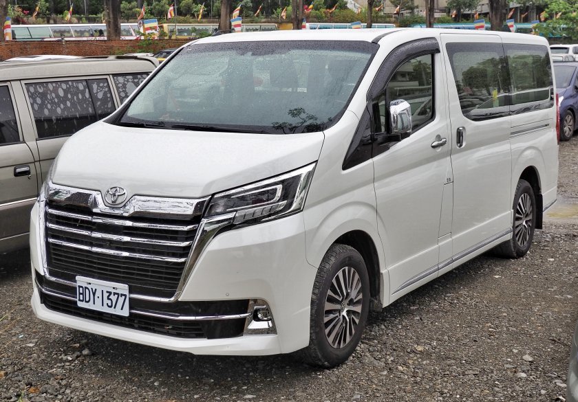 Toyota Hiace Granvia