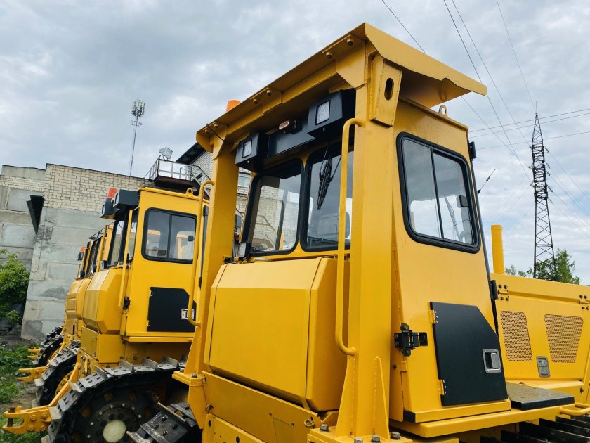 Бульдозер чтз б10м