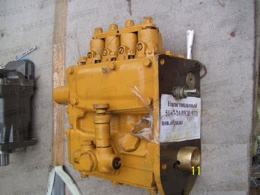 51-67-24 Топливный насос д180