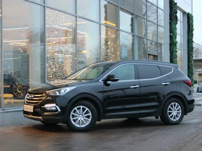 Hyundai Santa Fe черный