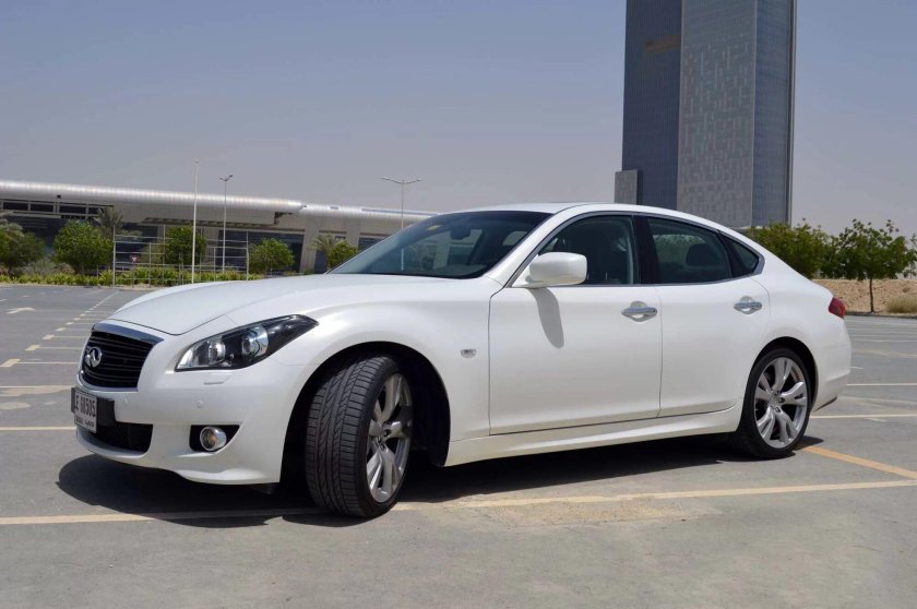 Инфинити m56